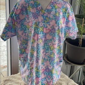 HQ Scrubs love valentines scrub top estimate size